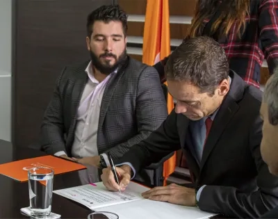 Banner-noticia-ibero-y-positiva-sellan-alianza