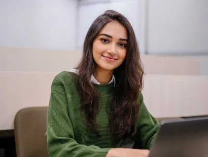 Universidad 40 años de experiencia estudiantes