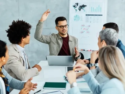 Universidad negocios internacionales y marketing plan de estudios