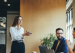 Universidad negocios internacionales y marketing